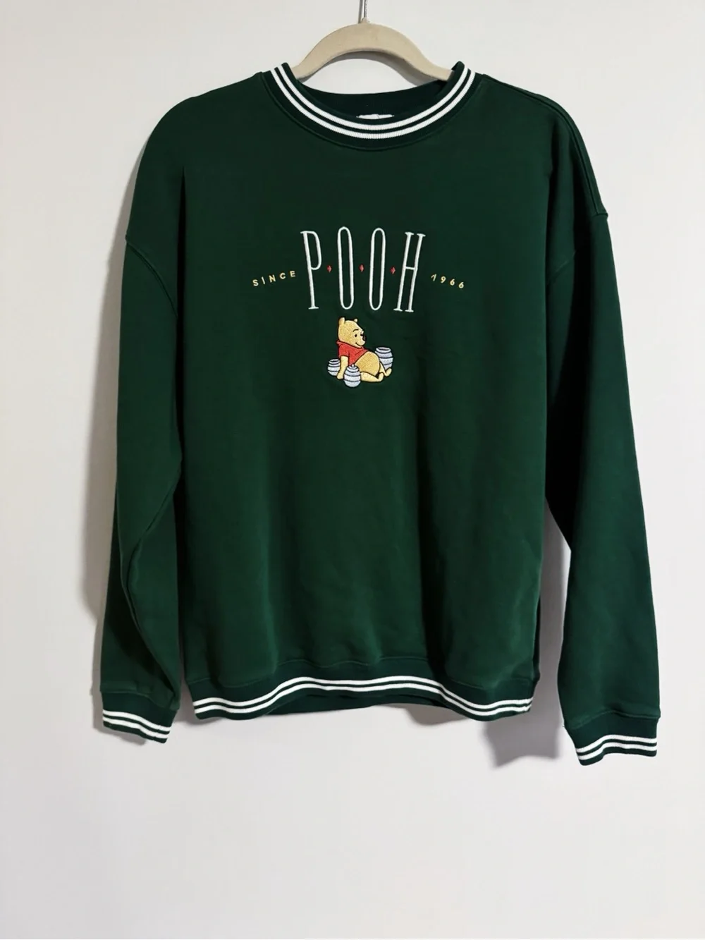 Disney - Green Embroidered Winnie the Pooh Crewneck Sweater